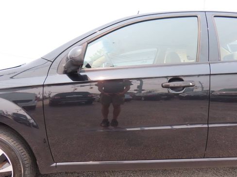Used 2011 Chevrolet Aveo LT w/ Power and Convenience Package FWD image 30