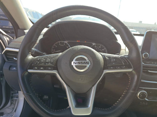 Used 2021 Nissan Altima 2.5 SR w/ SR Premium Package FWD image 9