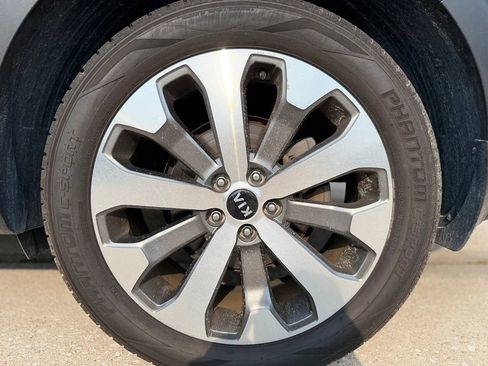 Used 2021 Kia Telluride S FWD image 10