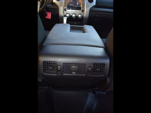 Used 2016 Toyota Tundra SR5 w/ SR5 Upgrade Package image 30