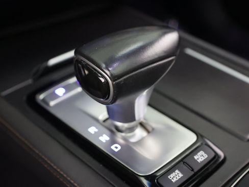 Used 2019 Genesis G80 3.3T Sport RWD image 27