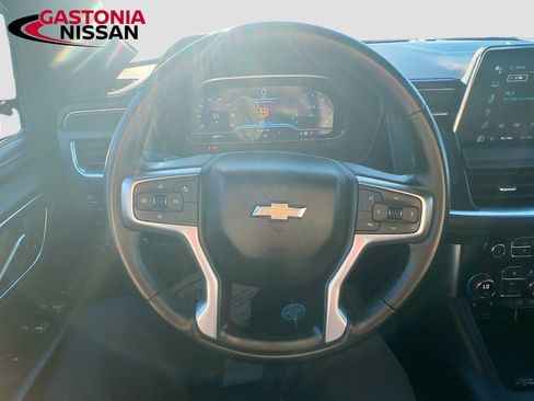 Used 2024 Chevrolet Suburban LT image 14