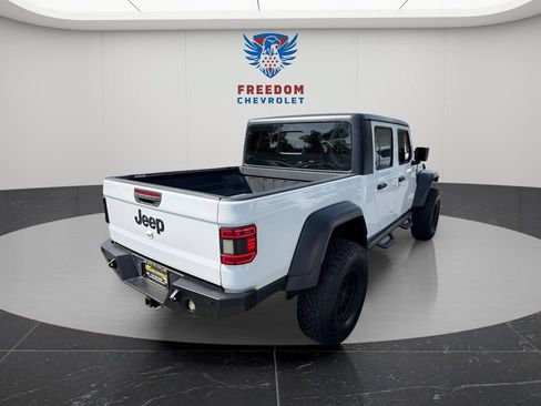 Used 2021 Jeep Gladiator Sport AWD/4WD image 6