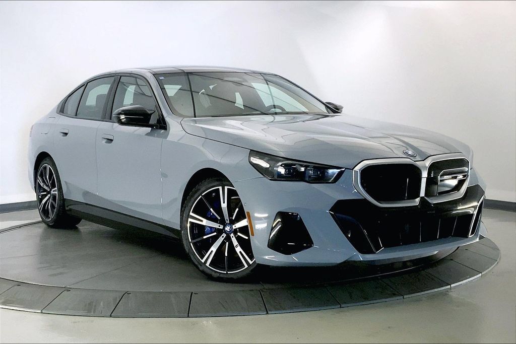 Used 2025 BMW i5 M60 AWD/4WD image 1