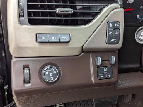 Used 2018 GMC Yukon Denali w/ Denali Ultimate Package image 13