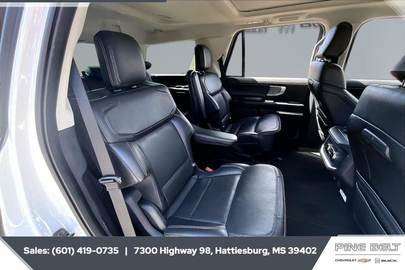 Used 2025 Ford Expedition Platinum AWD/4WD image 20