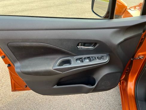 Used 2021 Nissan Versa SV image 17