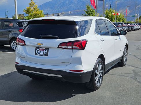 Used 2022 Chevrolet Equinox LT image 3