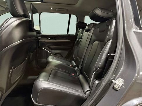 Used 2024 Jeep Grand Cherokee Limited 4xe w/ Luxury Tech Group II image 28