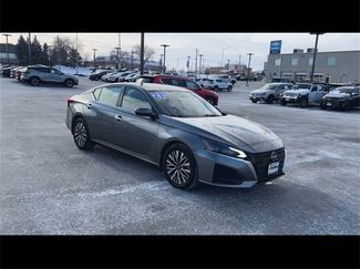Used 2023 Nissan Altima 2.5 SV video 2