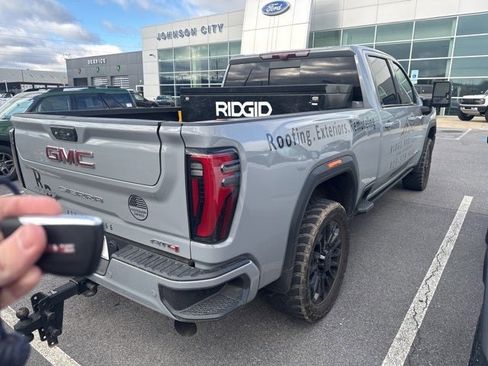 Used 2024 GMC Sierra 2500 AT4 w/ AT4 Premium Plus Package image 13