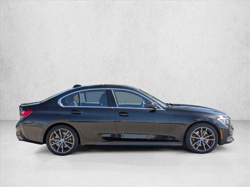 Used 2020 BMW 330i Sedan w/ Driving Assistance Package RWD image 4