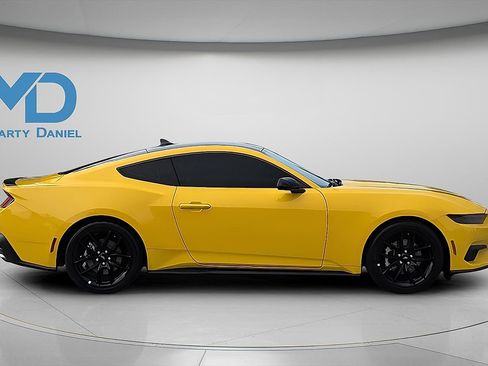 Certified 2024 Ford Mustang Coupe RWD image 11