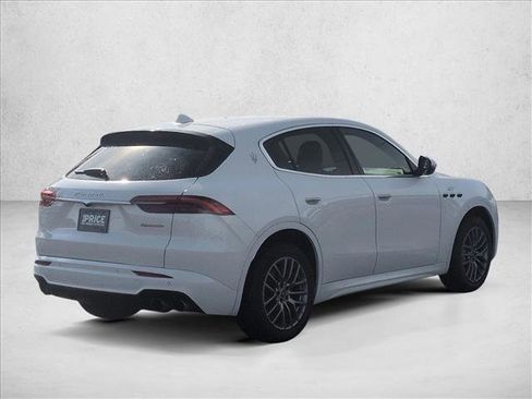 Used 2024 Maserati Grecale GT image 5