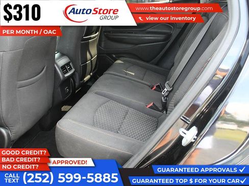 Used 2020 GMC Terrain SLE w/ Driver Convenience Package FWD image 11