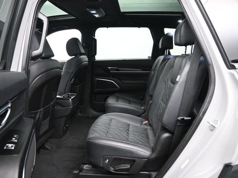 Used 2023 Kia Telluride SX Prestige X-Line image 28