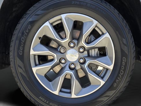 Used 2019 Chevrolet Silverado 1500 LT w/ Texas Edition RWD image 32