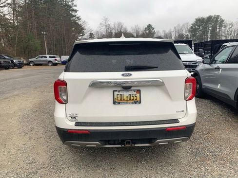 Used 2020 Ford Explorer XLT w/ Equipment Group 202A image 23