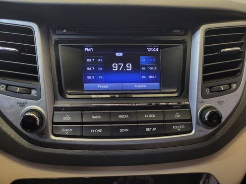 Used 2017 Hyundai Tucson SE w/ SE Popular Package 02 AWD/4WD image 25