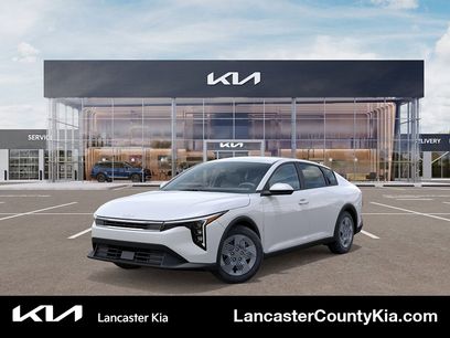 New 2025 Kia K4 LX