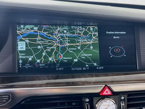 Used 2019 Genesis G90 3.3T Premium RWD image 13