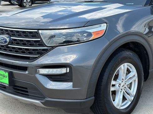 Used 2020 Ford Explorer XLT w/ Equipment Group 202A RWD image 12