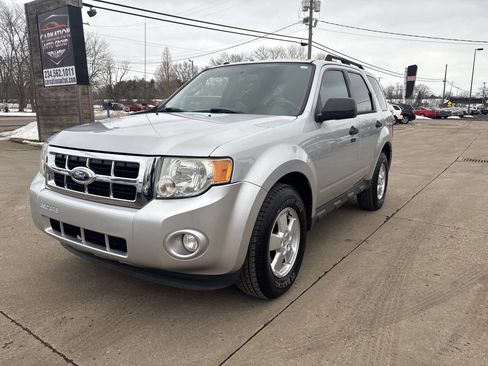 Used 2012 Ford Escape XLT image 1