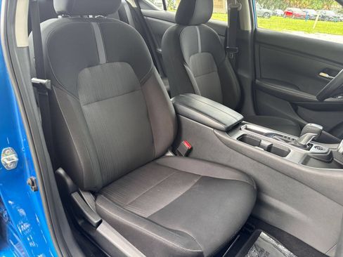 Used 2025 Nissan Sentra SV FWD image 36