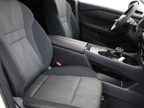 Certified 2026 Nissan Rogue SV FWD image 23