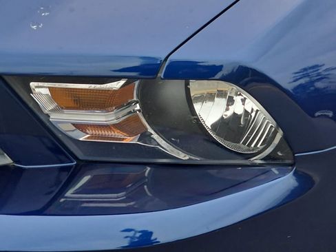 Used 2010 Ford Mustang Convertible image 31