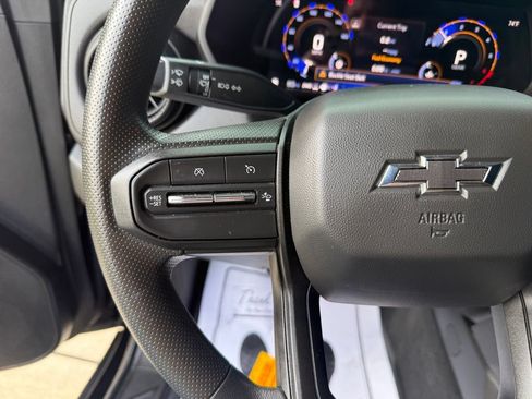 Used 2024 Chevrolet Colorado Trail Boss w/ Technology Package AWD/4WD image 24