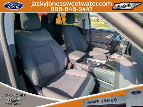Certified 2025 Ford Explorer Active image 30