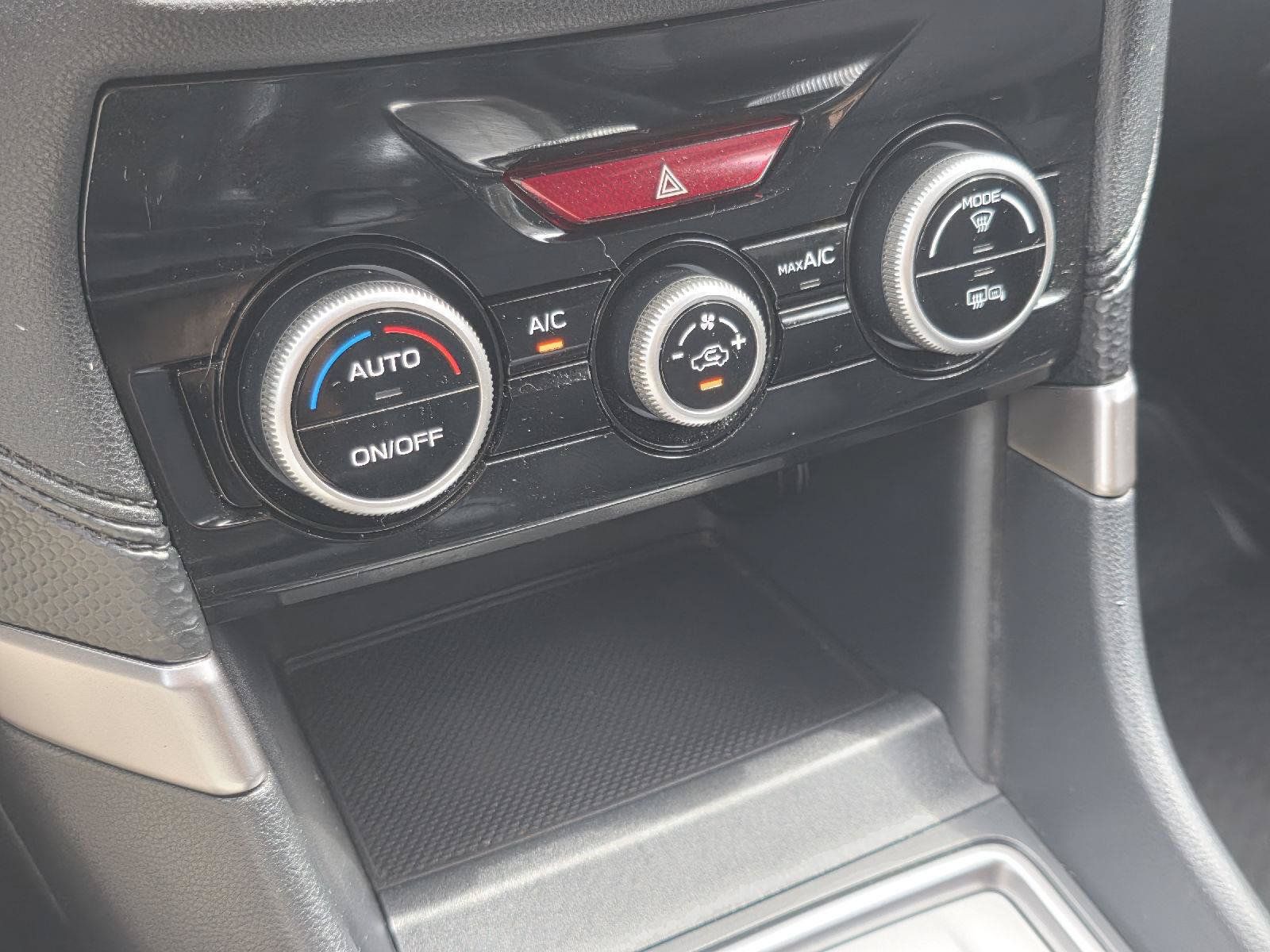 Used 2020 Subaru Forester Premium AWD/4WD image 21