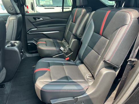 Used 2024 Chevrolet Traverse RS w/ LPO, Floor Liner Package AWD/4WD image 12