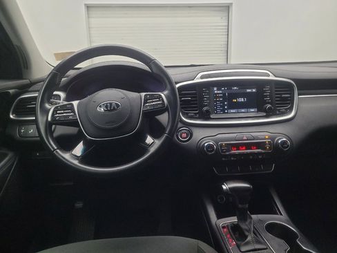 Used 2020 Kia Sorento S FWD image 22