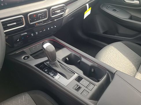 New 2026 Nissan Sentra SV w/ SV Convenience Package FWD image 17