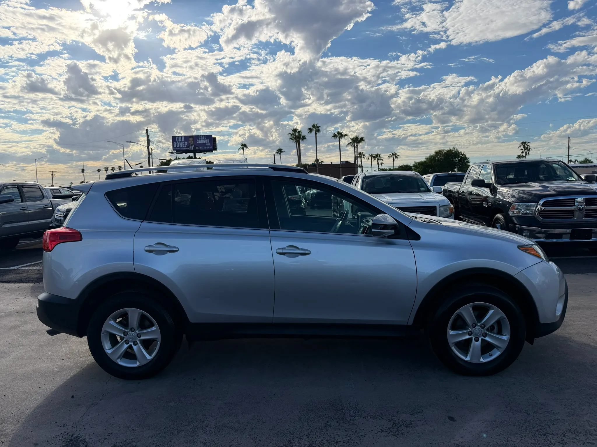 Used 2013 Toyota RAV4 XLE FWD image 10