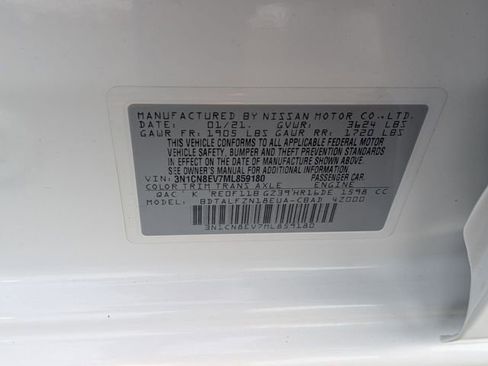 Used 2021 Nissan Versa SV image 38