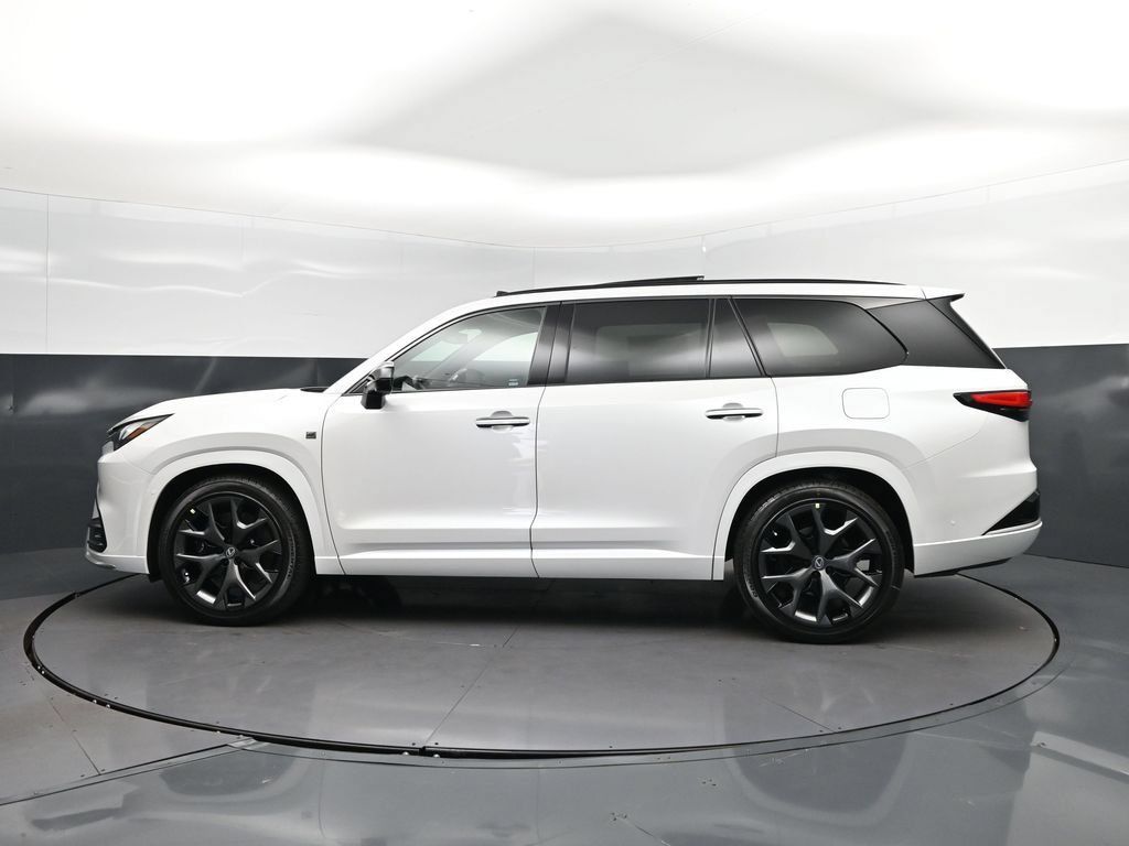 New 2026 Lexus TX 500h AWD w/ Technology Package image 4