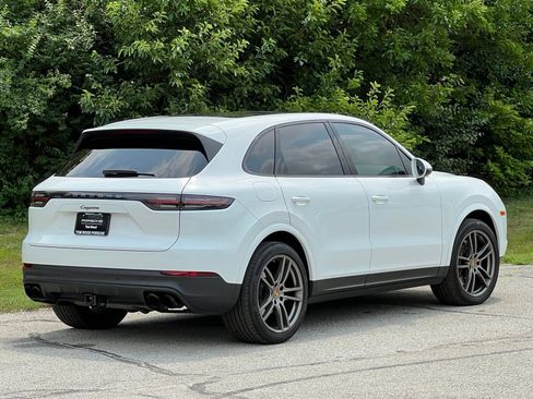 Certified 2023 Porsche Cayenne Platinum Edition AWD/4WD image 6