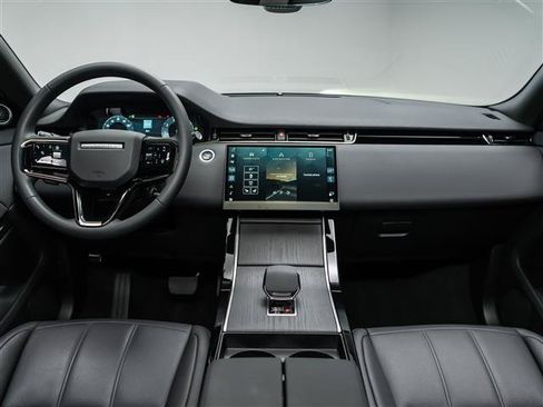 Used 2026 Land Rover Range Rover Evoque S AWD/4WD image 18