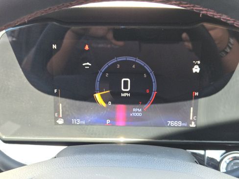 Used 2025 Chevrolet Trax RS w/ Driver Confidence Package FWD image 19