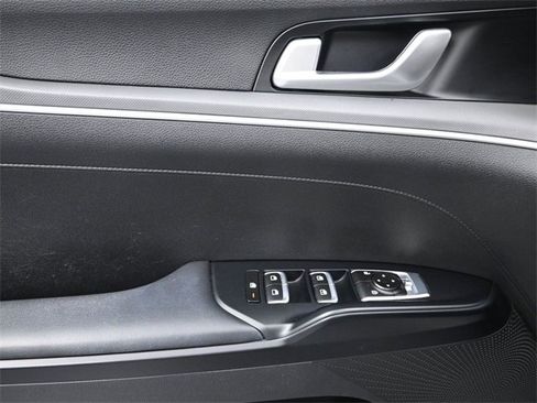 Used 2022 Kia K5 GT-Line image 21