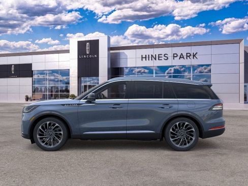 New 2026 Lincoln Aviator Reserve AWD/4WD image 3
