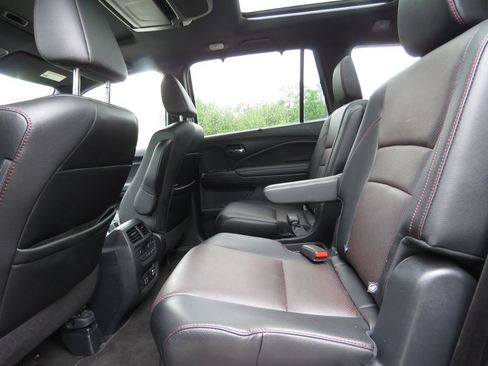 Used 2022 Honda Pilot Black Edition image 21