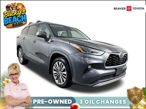 Used 2020 Toyota Highlander Platinum AWD/4WD image 1