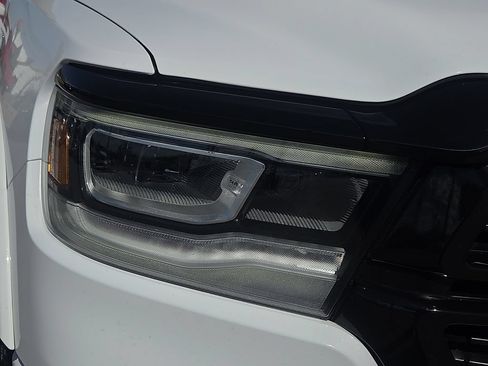 Used 2022 RAM 1500 Laramie w/ Sport Appearance Package AWD/4WD image 7