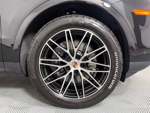 Certified 2026 Porsche Cayenne Coupe AWD/4WD image 14