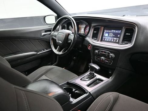 Used 2019 Dodge Charger SXT w/ Blacktop Package RWD image 14
