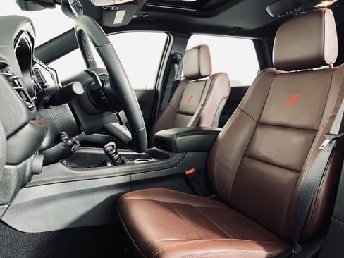 Used 2024 Dodge Durango R/T w/ Tow 'N Go Group image 9